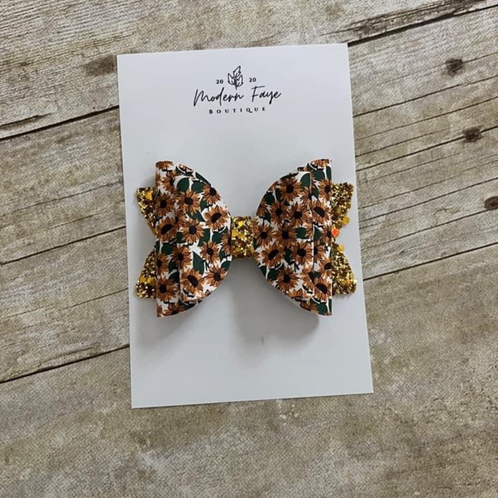 Stunning Sunflower Hairbow